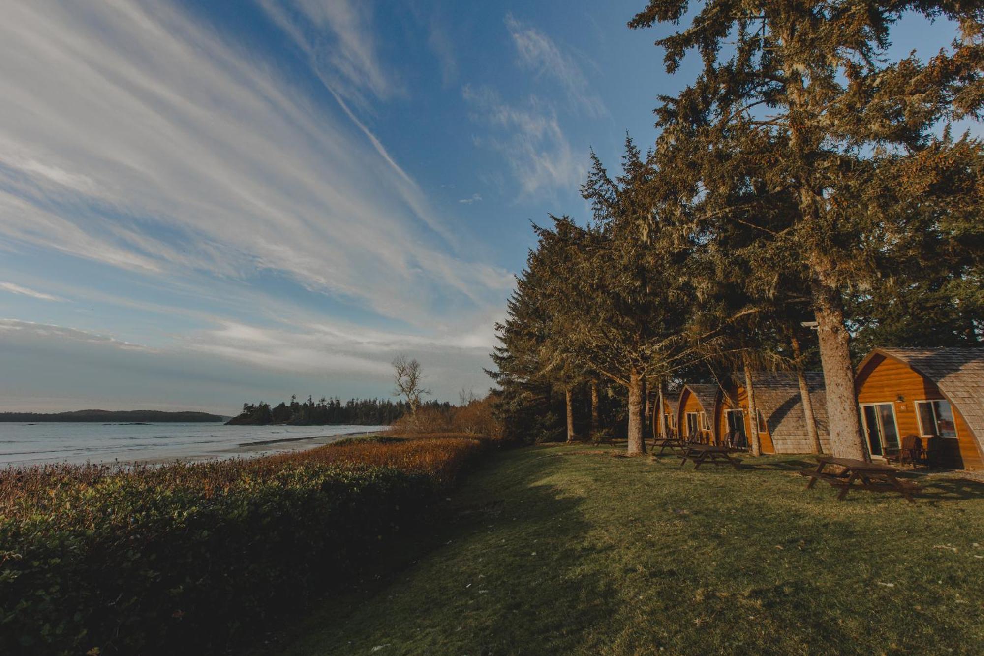 Ocean Village Resort Tofino Buitenkant foto