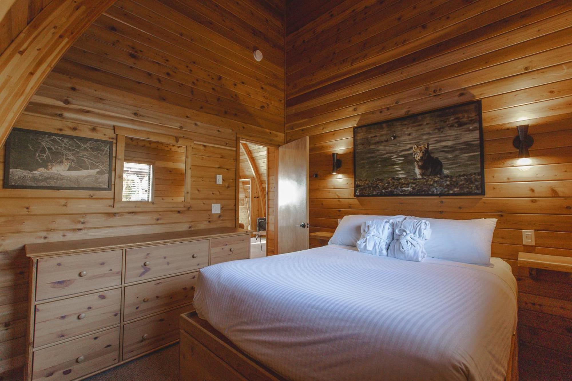 Ocean Village Resort Tofino Buitenkant foto